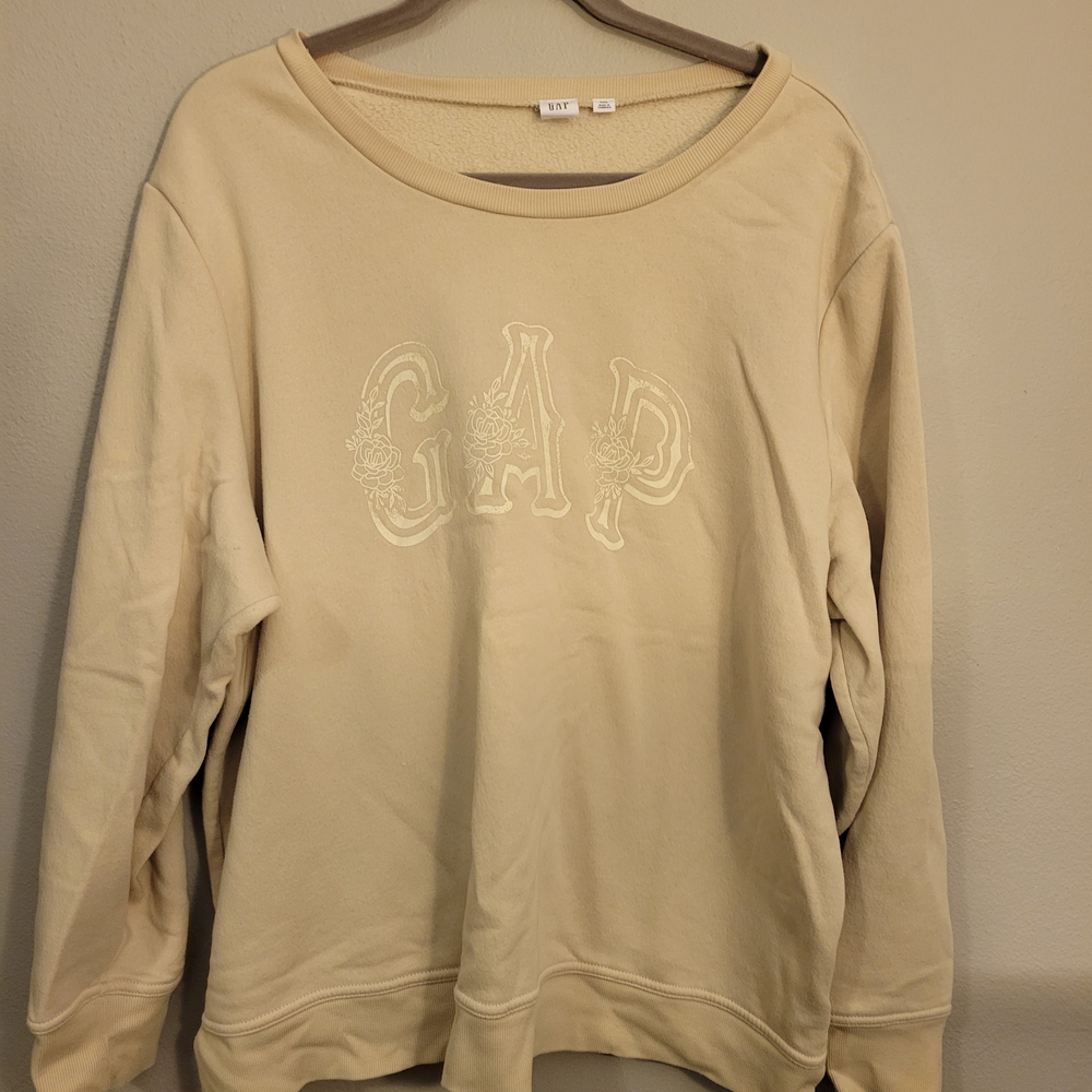 GAP Womens Cream Crewneck Sweatshirt